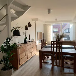 Ozzy 's Place Appartement