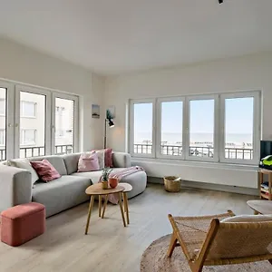 Huswell - Stylishly Refurbished With Sea View Appartement